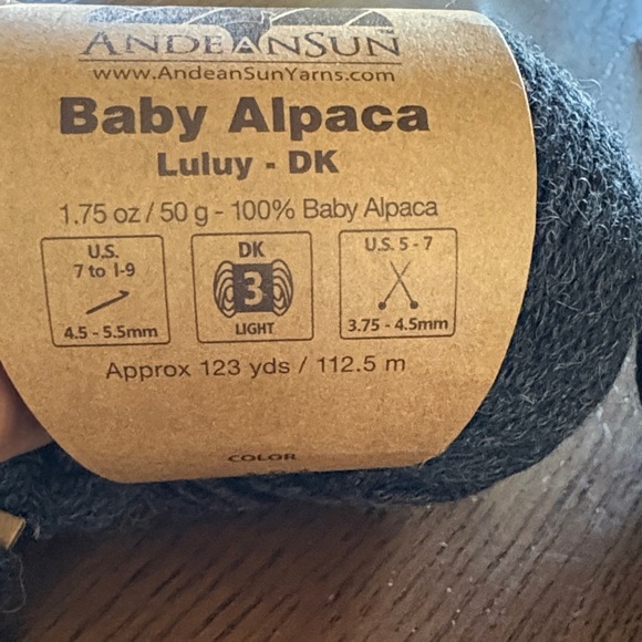 AndeanSun Baby Alpaca Yarn in Dark Gray - Picture 1 of 3